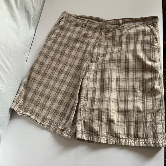 Airwalk Other - AIRWALK Men’s Plaid Cotton Golf Shorts Sz 36